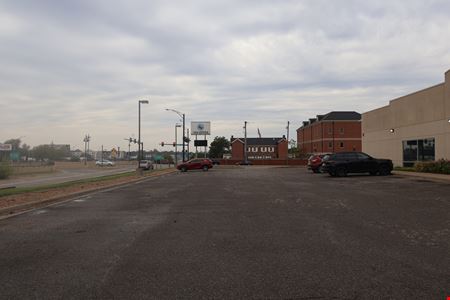 5620 E Kellogg Dr