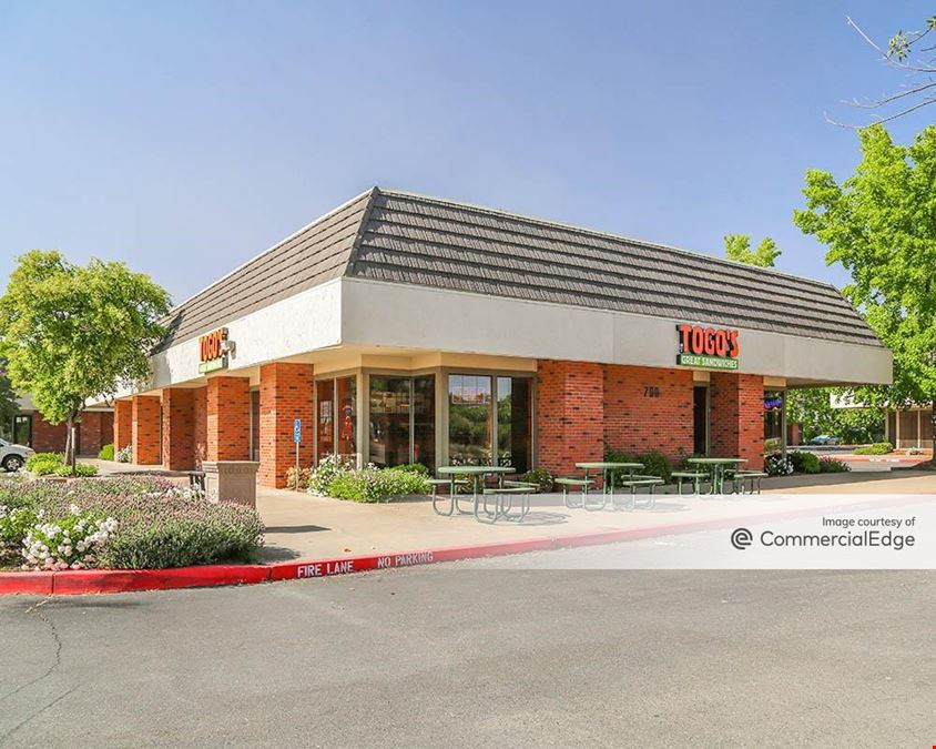 9261 Folsom Blvd