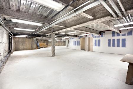 Retail space for Rent at 3261 Westchester Ave in Bronx