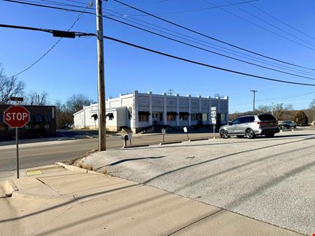 3,092 SF Office / Residential Building For Sale or Lease in Downtown Ozark Square