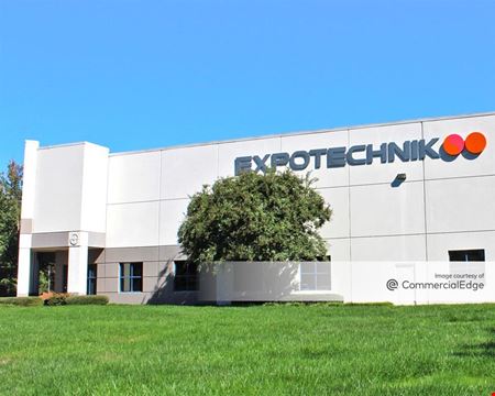 Industrial space for Rent at Peachtree Industrial Center - 1300 Northbrook Pkwy in Suwanee