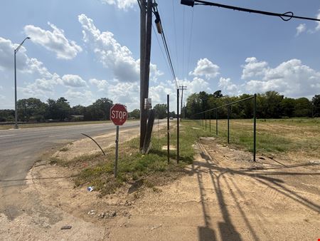 2700, 2702, 2704  W Upshur Ave