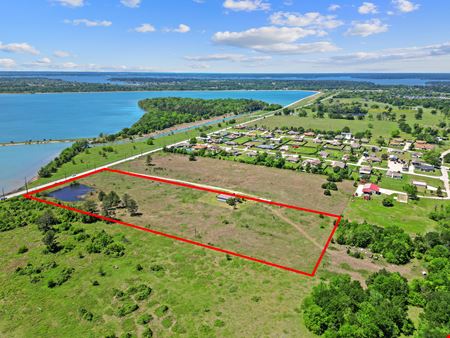VacantLand space for Sale at Strategic Development Site in Booming Willis Market – Ideal for Residential or Mixed-Use in Willis