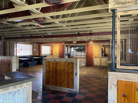 FULL SERVICE RESTAURANT ON GLENSTONE