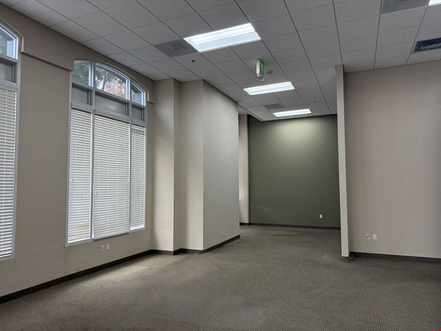 Prominent North Berkeley Corner – Office or Retail Use