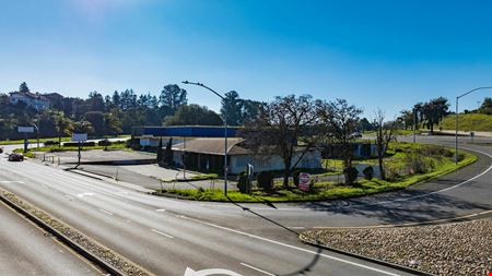 709 & 711 Admiral Callaghan Ln