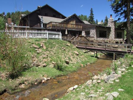 Brook Forest Inn
