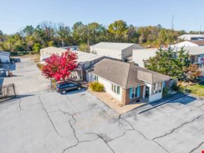2,000 SF Warehouse For Lease near Scenic & Walnut Lawn