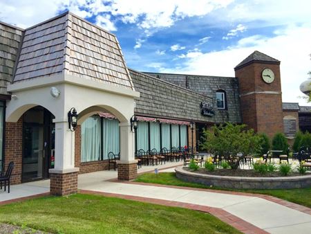 Retail space for Rent at Riverside Plaza in Wheeling