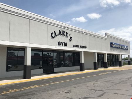 Lawrenceburg Plaza