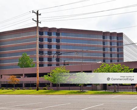 Office space for Rent at Crescent Center in Memphis
