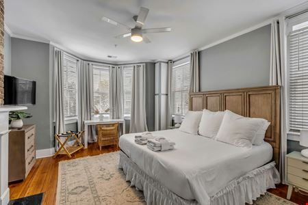 Short Term Rental Triplex Downtown
