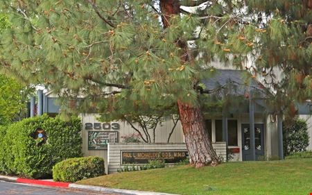 ±936 SF of Professional Office Space Off Shaw Ave