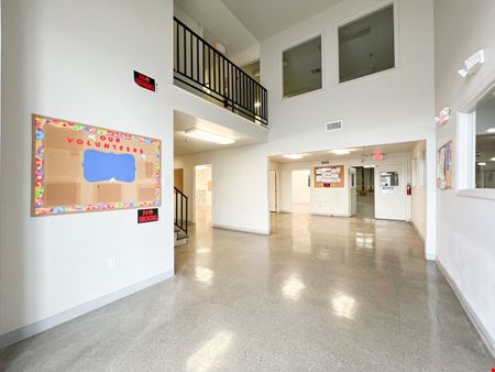 ±32,565 SF Industrial Facility Near Lakefront Airport