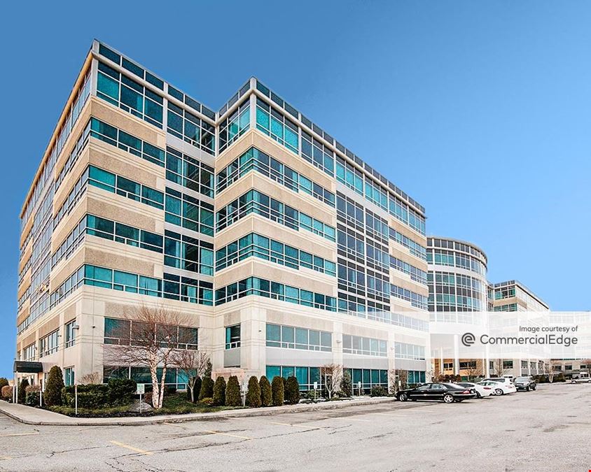 Cummings Executive Suites - Woburn at TradeCenter 128