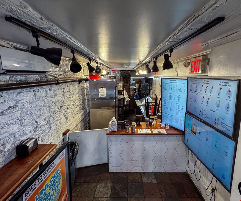 800 SF | 126 MacDougal Street | Vented High Traffic Turn-Key Ice Cream Shop for Lease