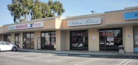 Retail space for Rent at Lakewood Plaza in Lakewood
