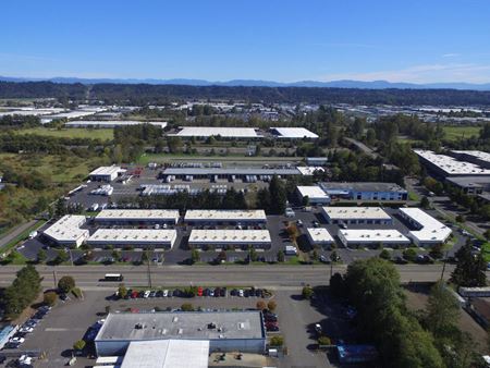 Flex Space space for Rent at West Valley Plaza in Auburn