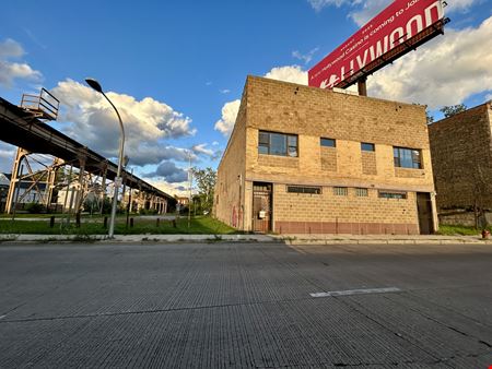 Industrial space for Rent at 5925 S Wentworth - +/-3,500 SF Duplex/Two-Story Warehouse and Office in Chicago