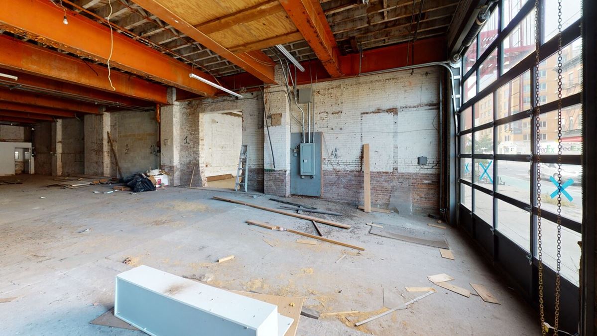 900 Grand St