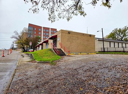 Retail space for Rent at Corinth Retail Strip in Dallas