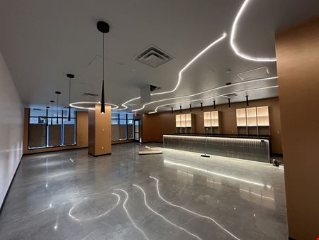 Harold's Square - Suite 104