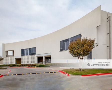 Industrial space for Rent at 2001 Diplomat Drive in Farmers Branch