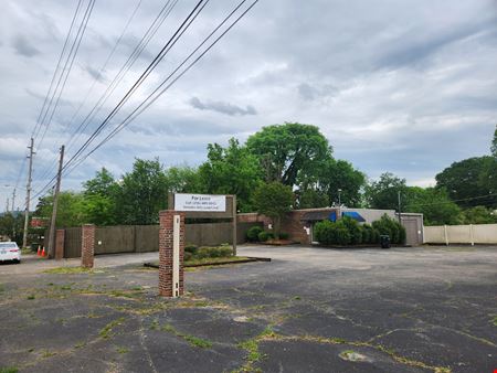 FOR LEASE - 2913 Governors Drive