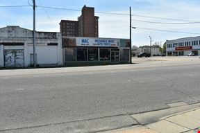 432 Bibb St. - 3,696 SF Retail Storefront w/ Parking