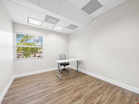 2801-2809 E Commercial Blvd