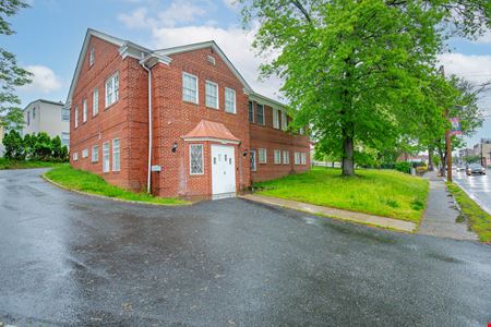 Retail space for Rent at 222 Main St in West Orange
