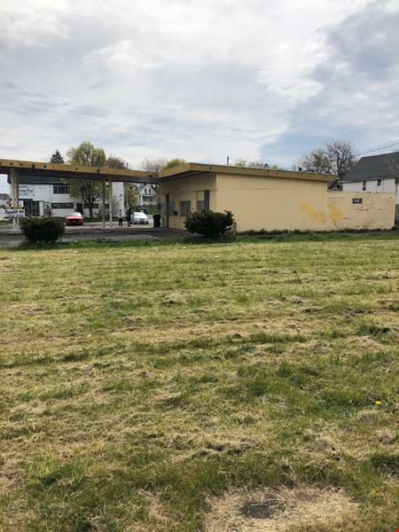 1219 E. Delavan Ave - Former Gas Station