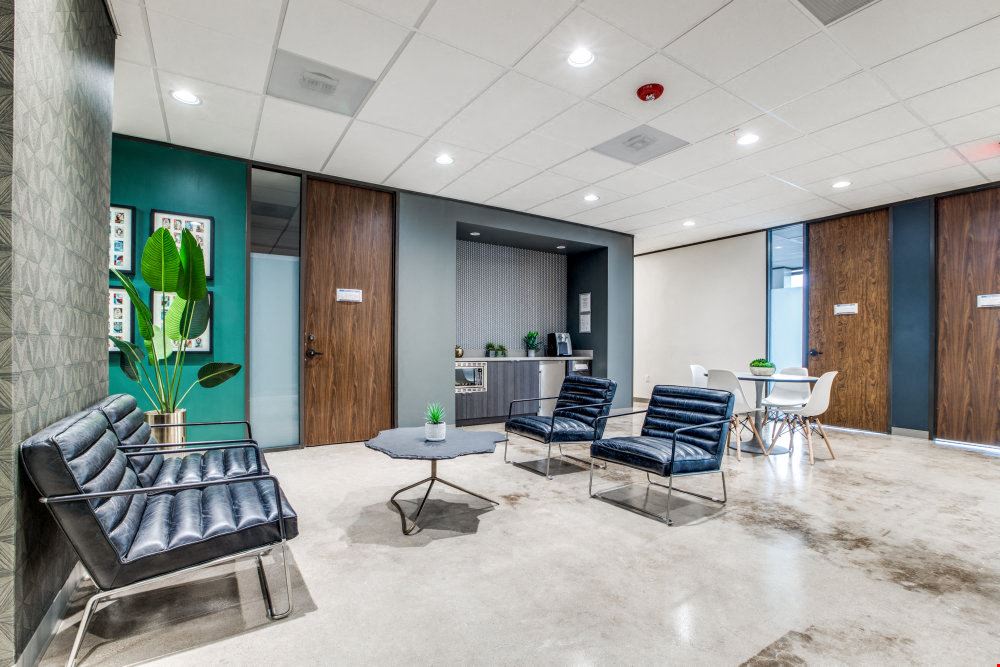 Workstyle Flexible Spaces - 340-350 N Sam Houston Pkwy E