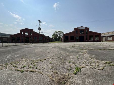 1809 & 1815 Commerce Rd, Louisville, KY