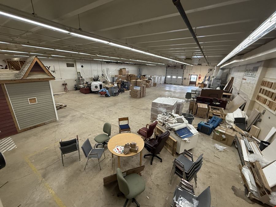 Suite 319 Flex Warehouse