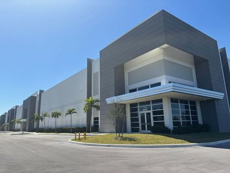 Industrial space for Rent at Miami Midway Park - Building 4 in MIAMI