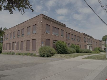 32,932 SF Industrial Building for Sale/Lease