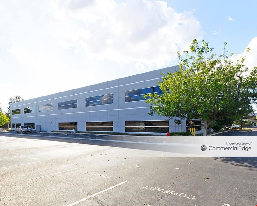 Brea Corporate Park - 3040 Saturn Street