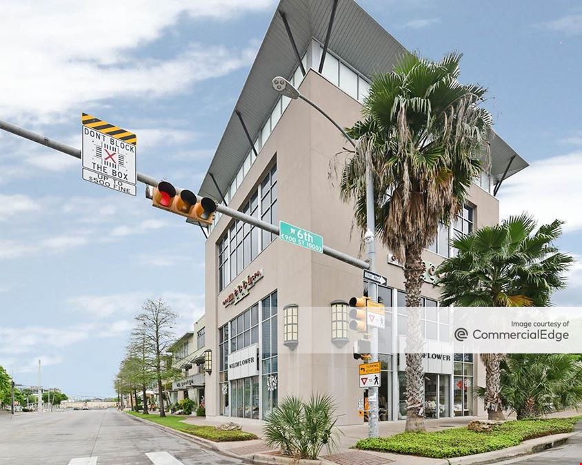 524 North Lamar Blvd