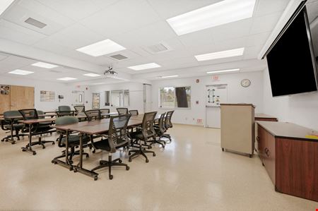 100% Leased Government Guaranteed 12-Year Occupied US Ranger Station