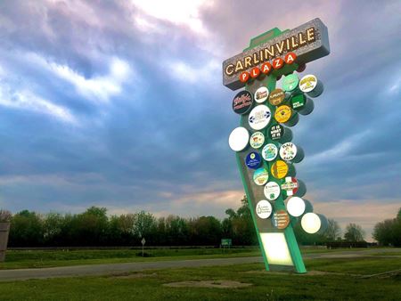 Retail space for Rent at Carlinville Plaza in Carlinville