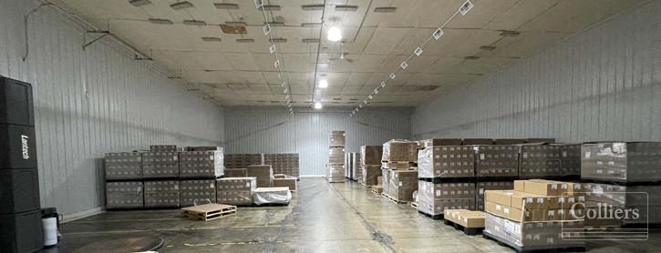 71,600 SF Industrial Warehouse For Sale or Lease