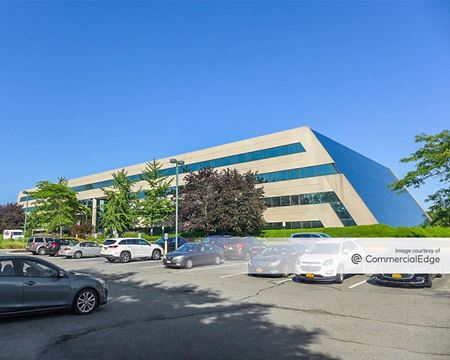 Office space for Rent at Woodbury Corporate Park - 1000 Woodbury Road in Woodbury