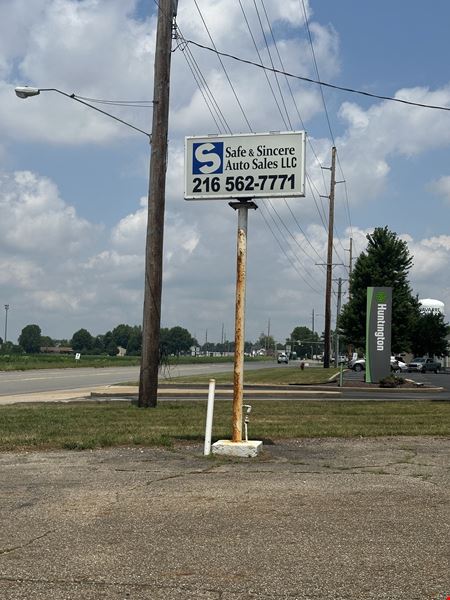 .4 ACRE COMMERCIAL LOT W/ OFFICE FOR LEASE