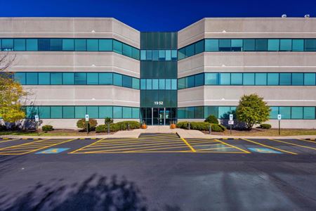 Office space for Rent at 1952 McDowell Road in Naperville