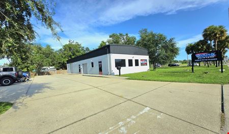 Industrial space for Sale at Incredibly Rare Retail/Flex on a Major Road! in Bradenton