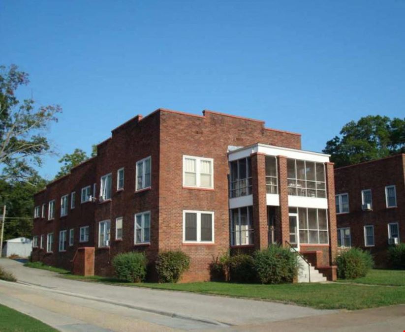 Leighton Apartments