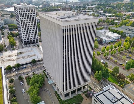 Lloyd 700 Bldg