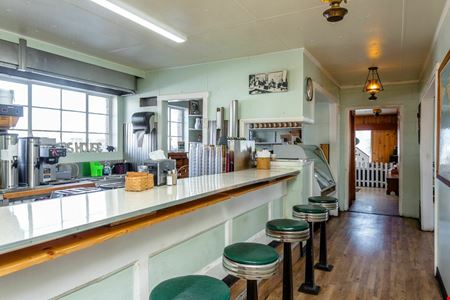 TURNKEY RESTAURANT OPPORTUNITY - THE THOMAS HOUSE