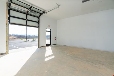 Brand-New Retail Flex Space Now Leasing